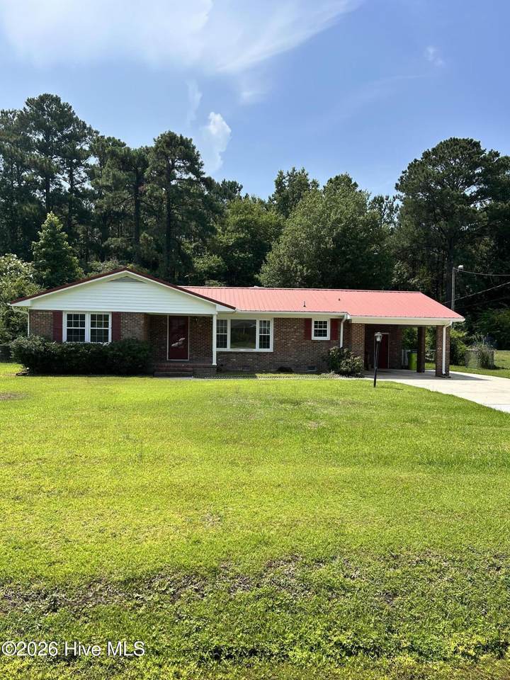231 Carolina Pines Boulevard - Photo 1