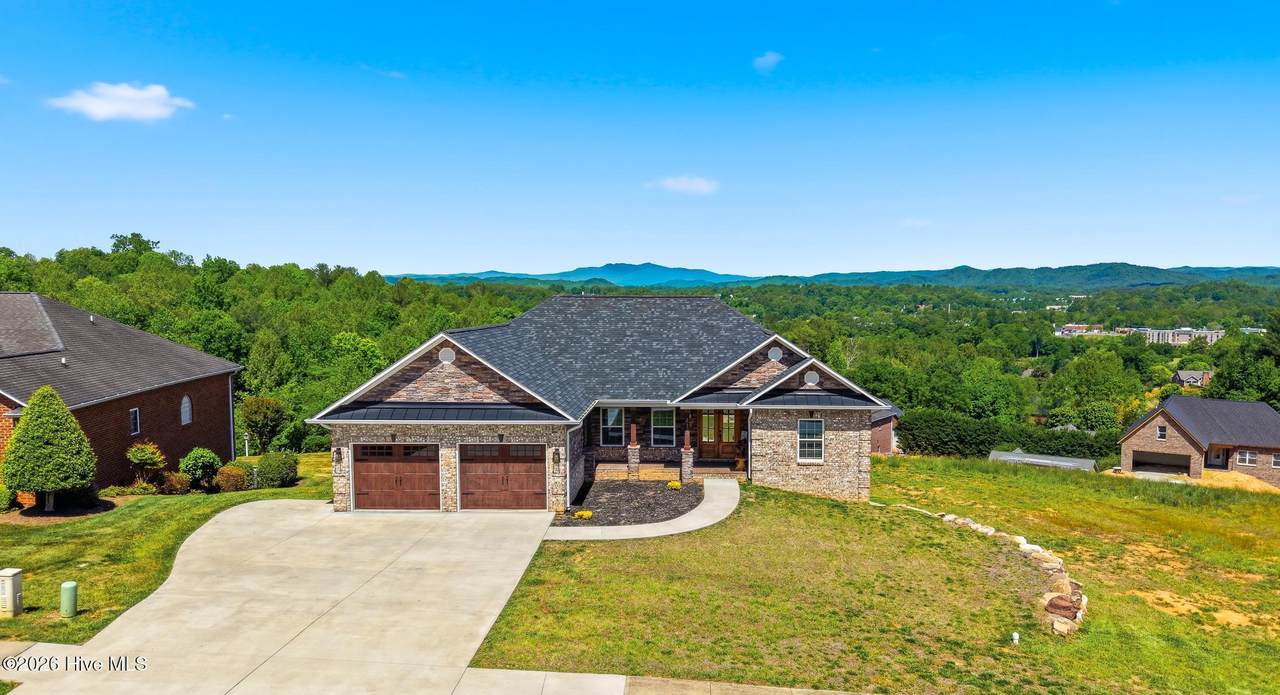 418 Huntington Woods Drive - Photo 1