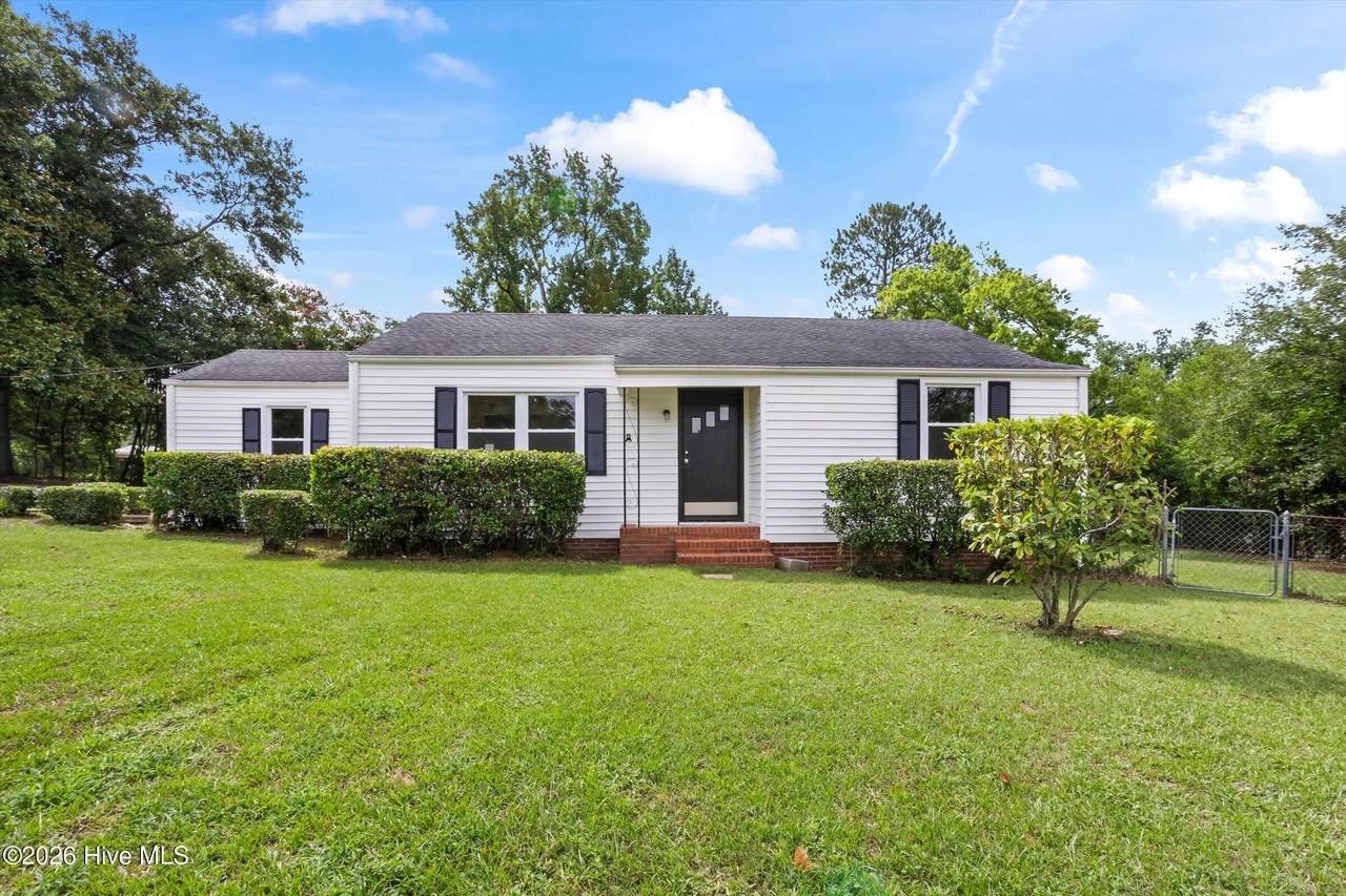 1019 Skyview Drive - Photo 1
