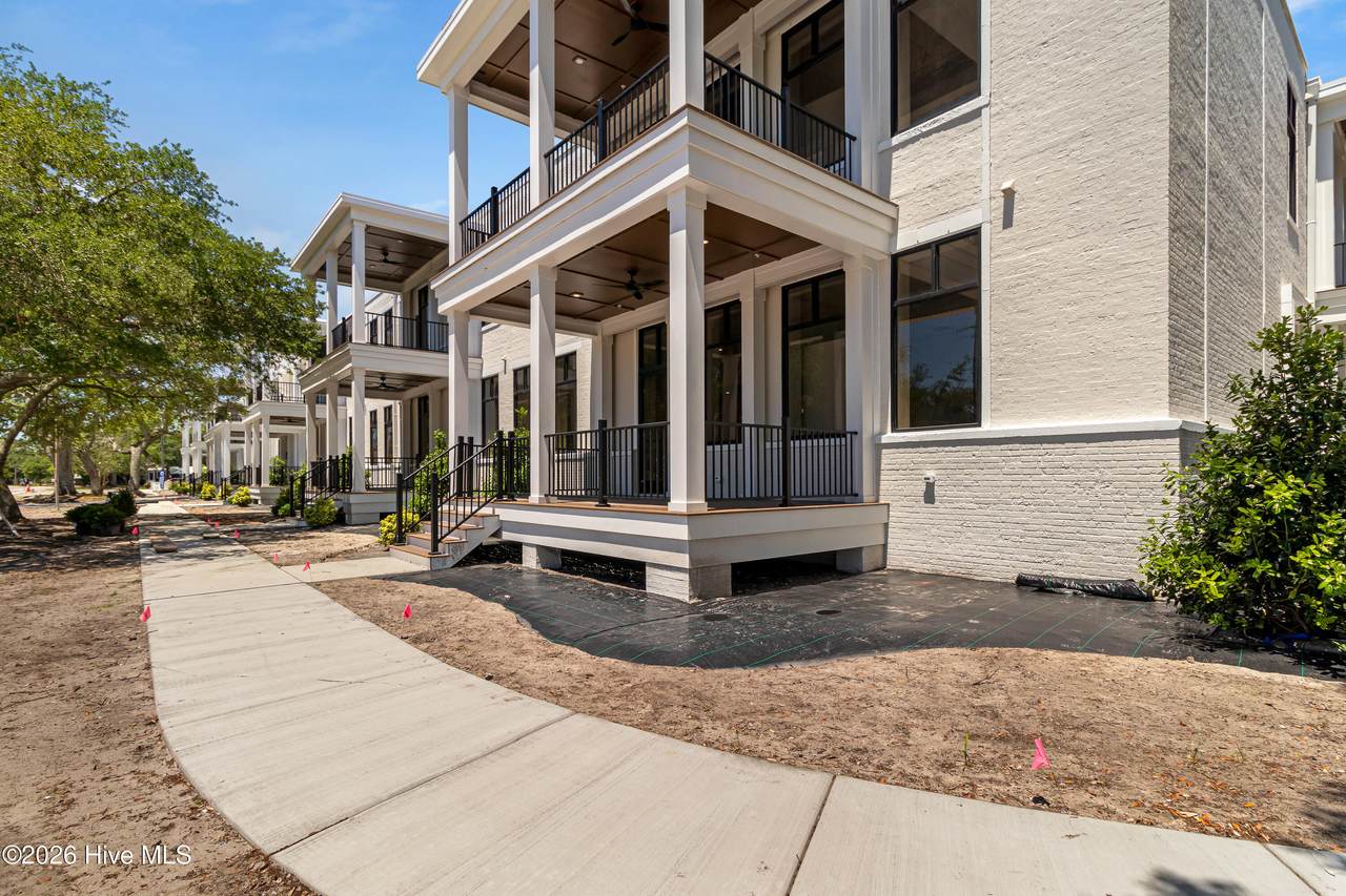 805 Mulberry Street - Photo 1