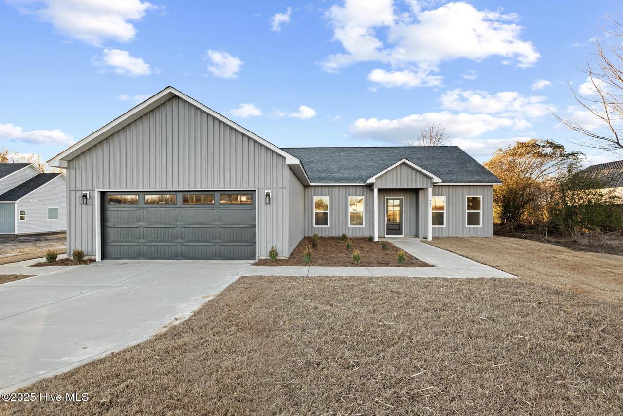 409 Wade Drive - Photo 1