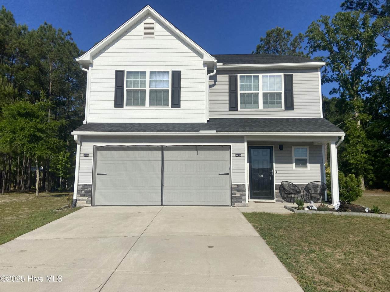 49 Patrick Henry Circle - Photo 1