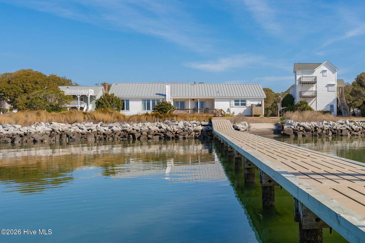 1528 Island Road - Photo 1
