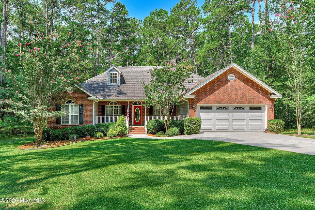 229 Windy Circle - Photo 1