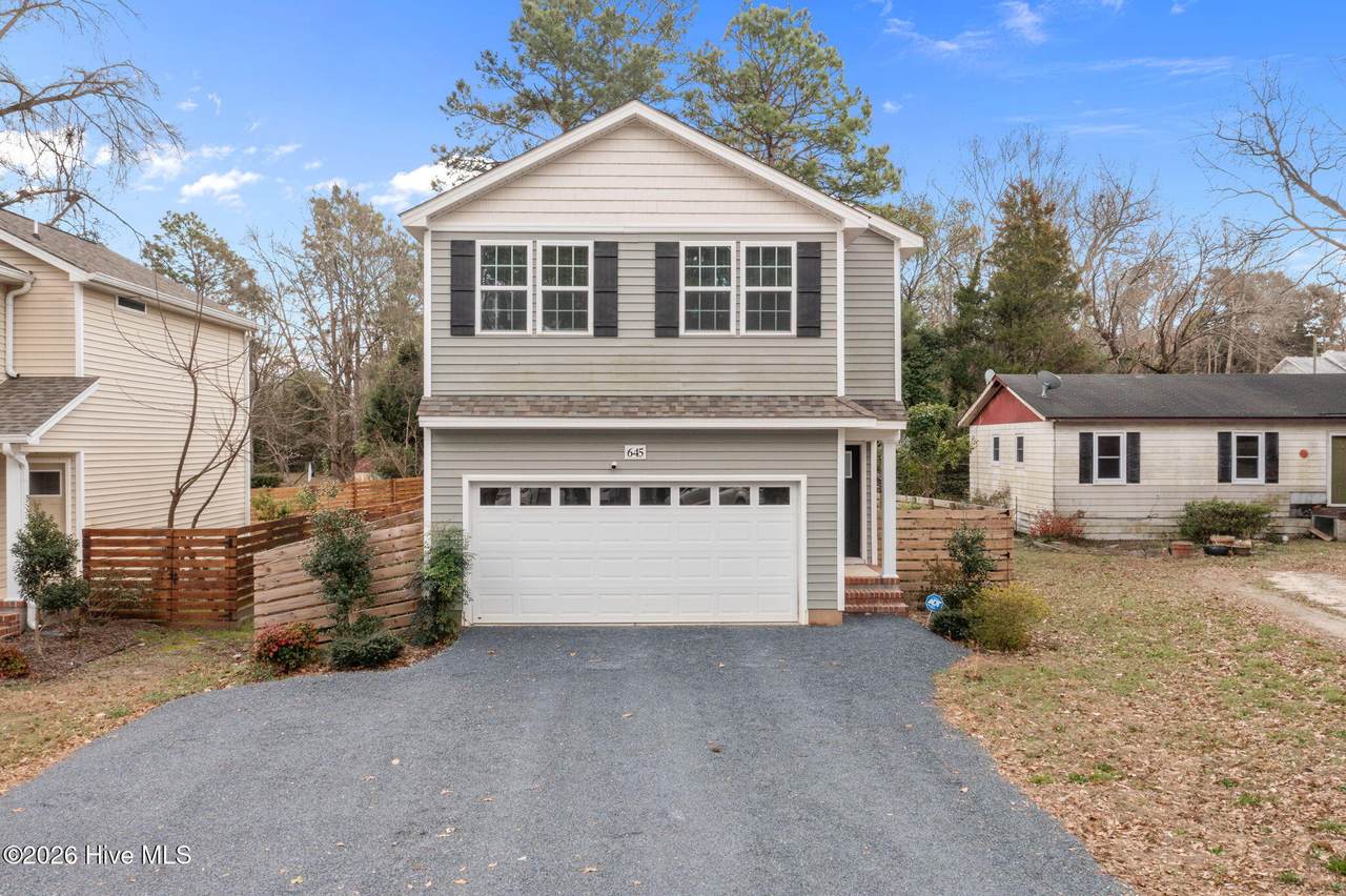 645 Gaines Street - Photo 1