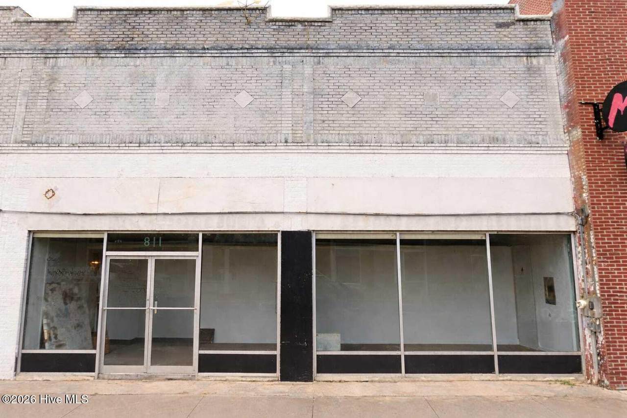 811 Dickinson Avenue - Photo 1