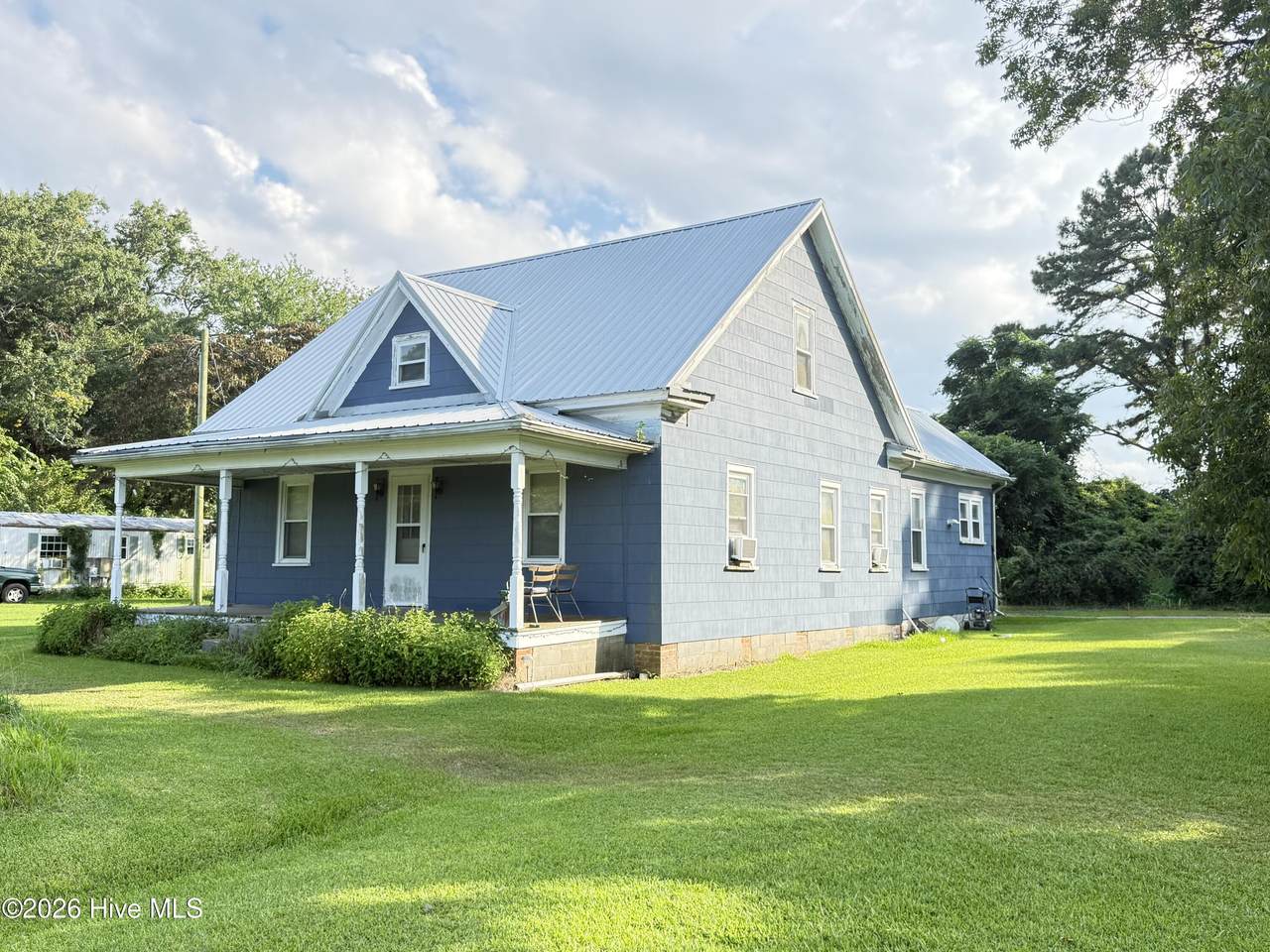 1382 Harvey Point Road - Photo 1