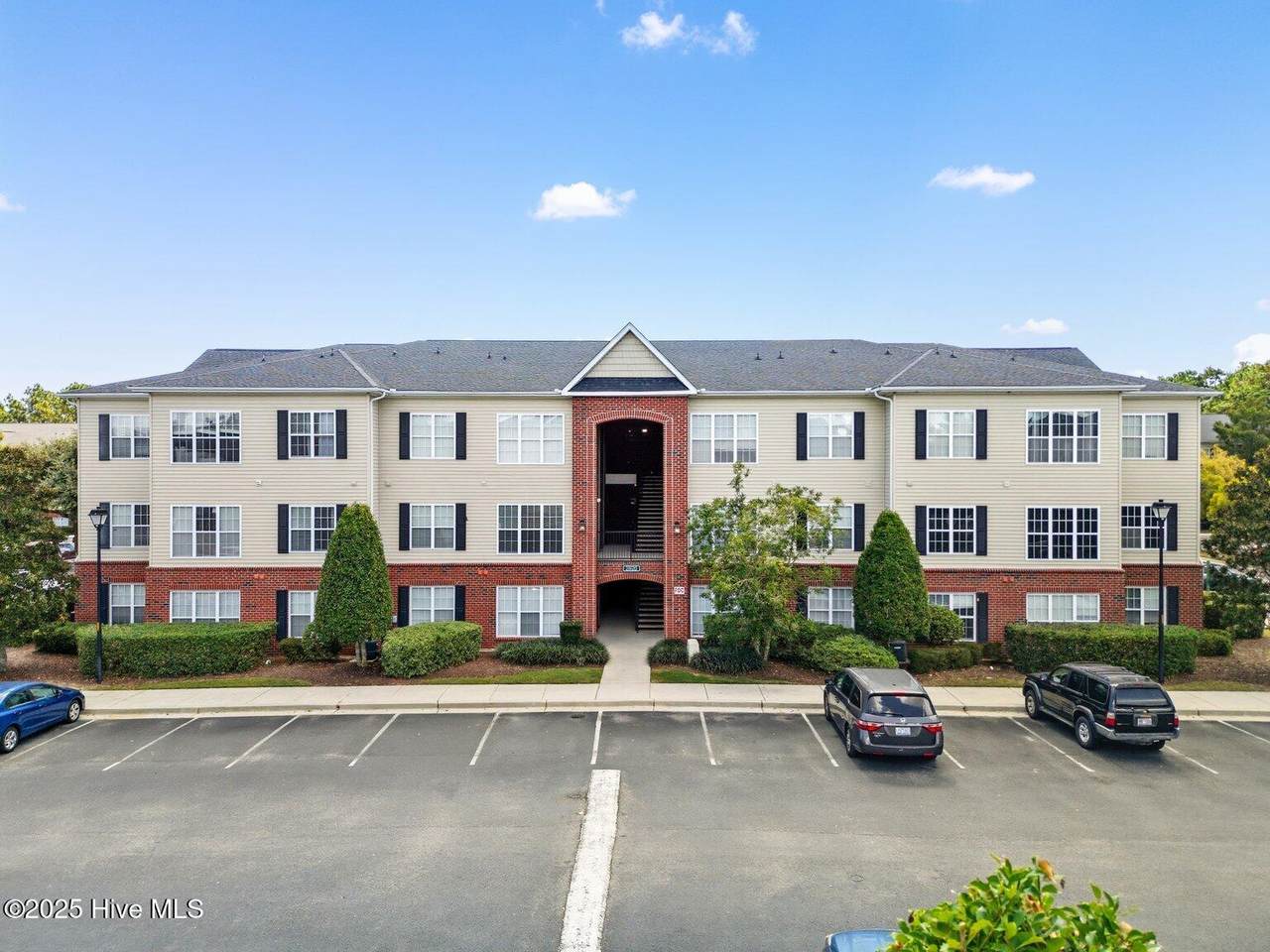 2820 Bloomfield Lane - Photo 1