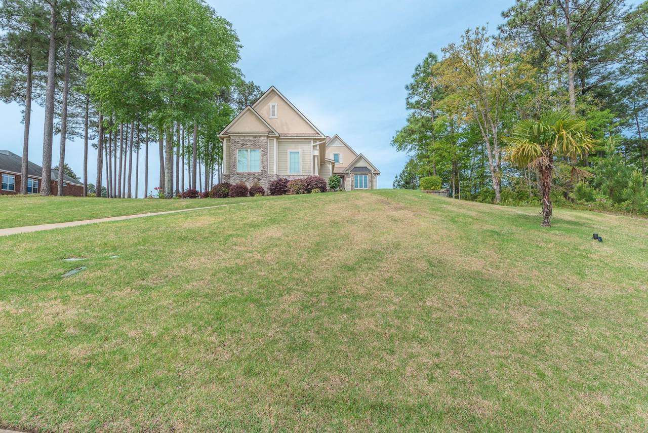 207 Quiet Oak Court - Photo 1