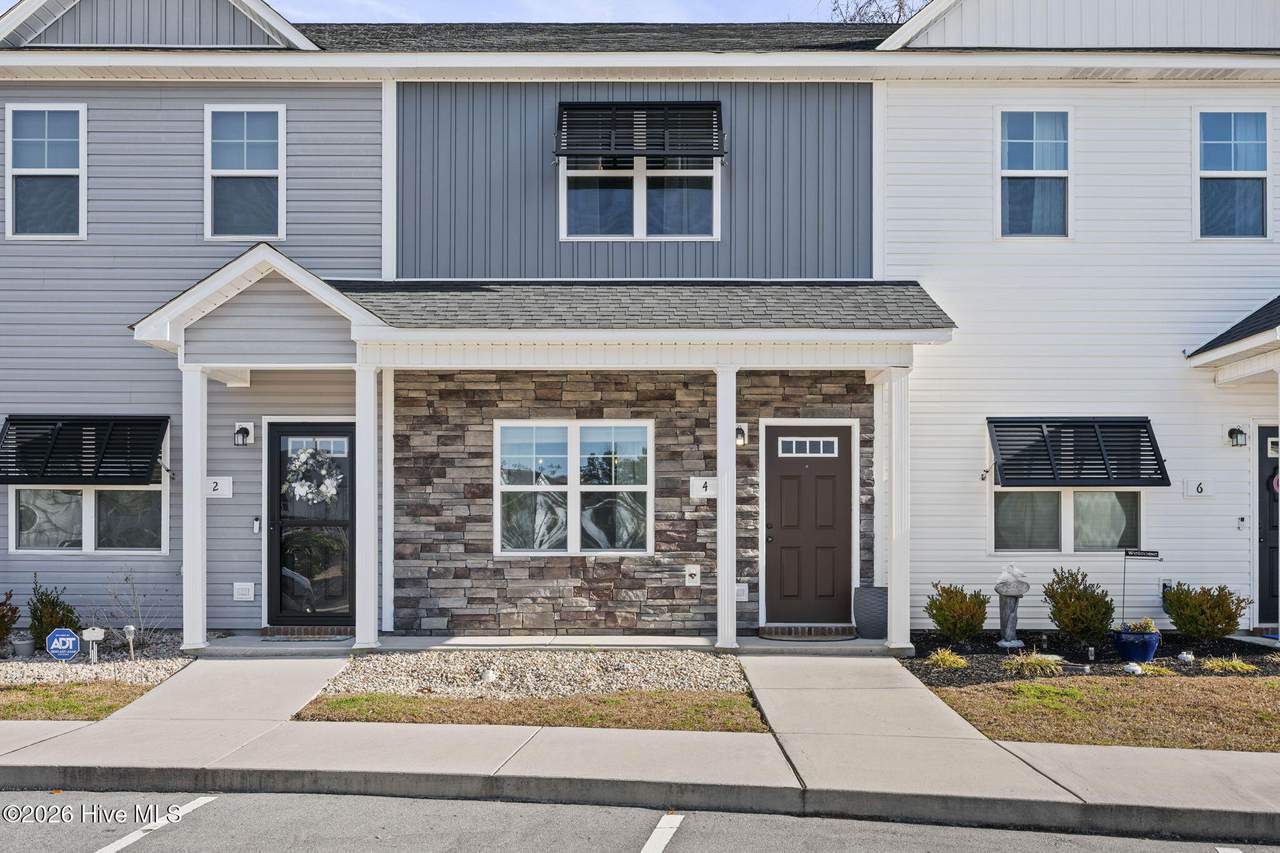 4 Catalina Circle - Photo 1