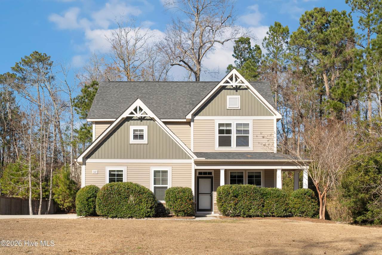 37 Twisted Oak Court - Photo 1