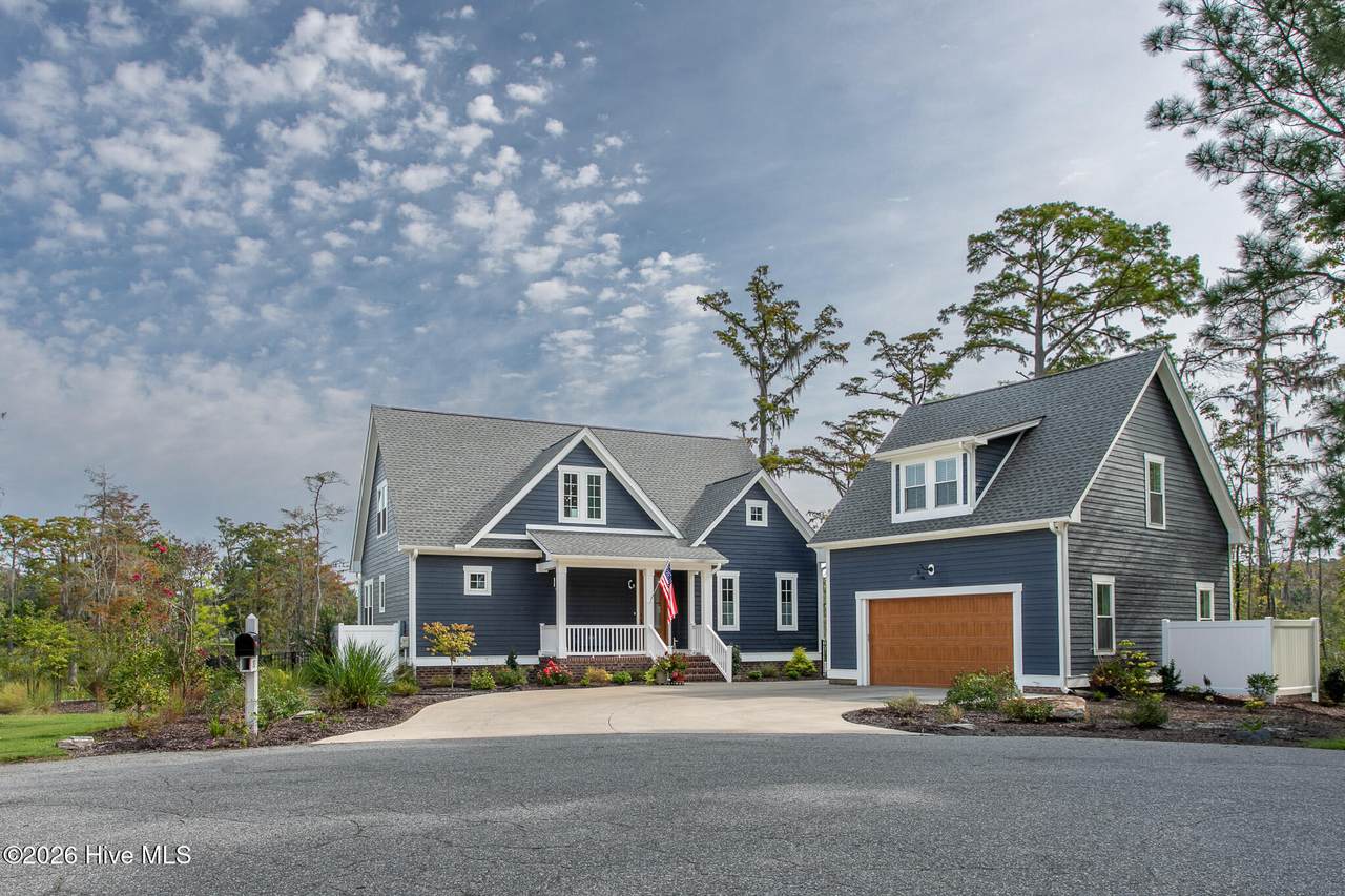 242 Beech Point Boulevard - Photo 1