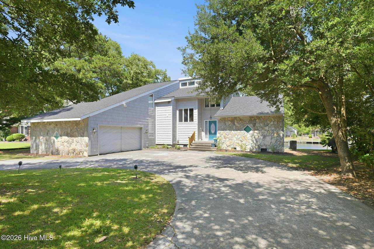 6106 Cardinal Drive - Photo 1
