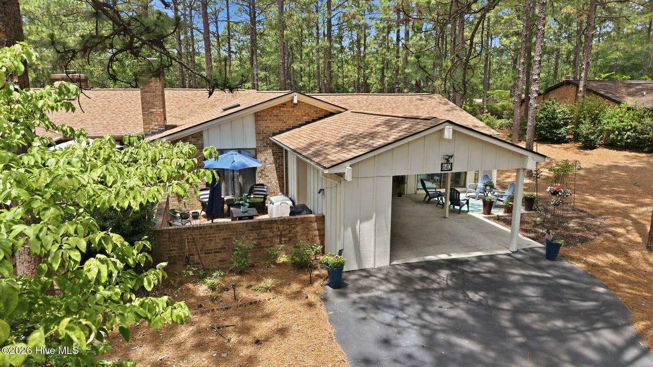 640 Redwood Drive - Photo 1