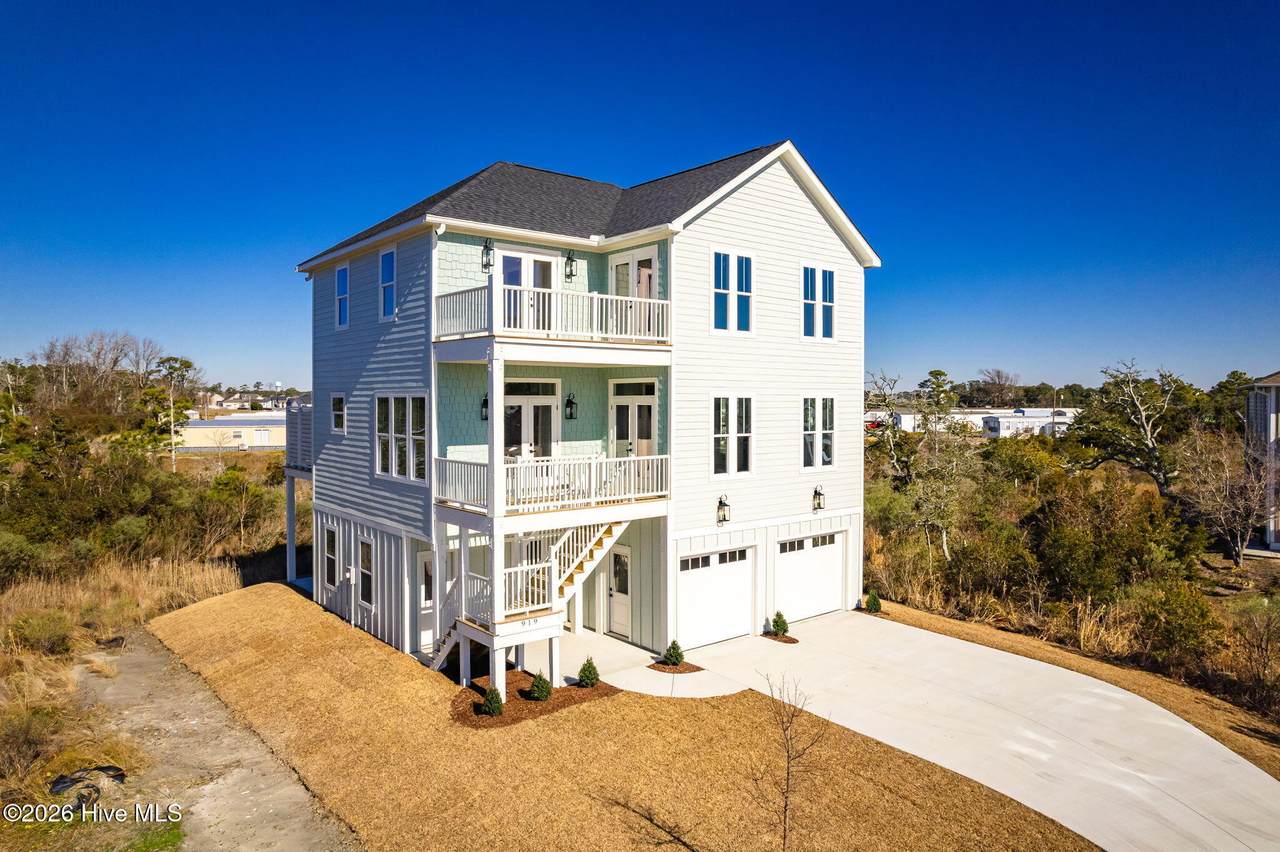 919 Calamanda Court - Photo 1
