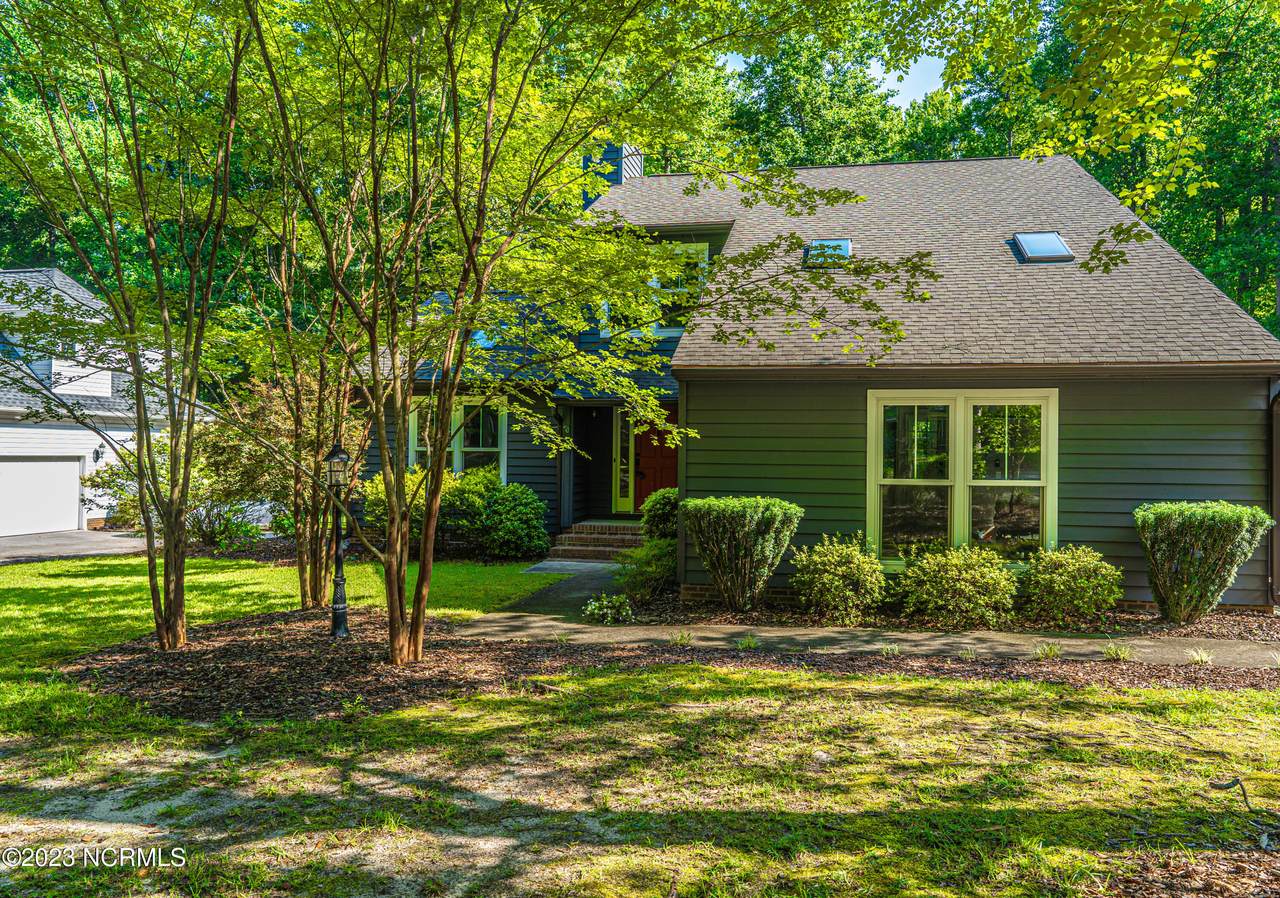145 Sandhurst Place - Photo 1