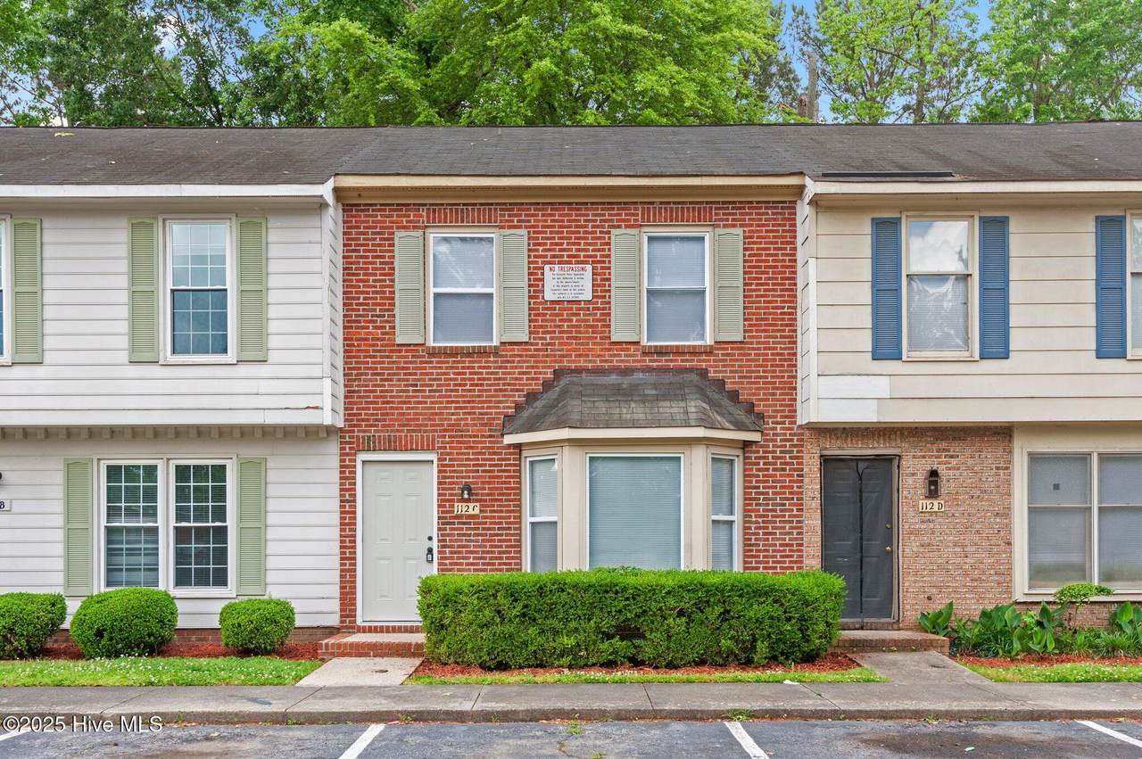 112 Concord Drive - Photo 1