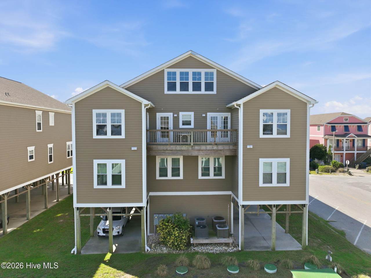 https://bt-photos.global.ssl.fastly.net/ncreg/1280_boomver_1_6a1eb4187782e1f2a4653904218968db-2.jpg