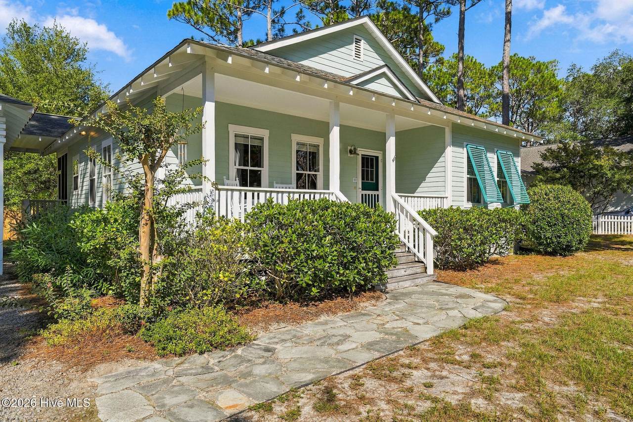 214 11th Street - Photo 1