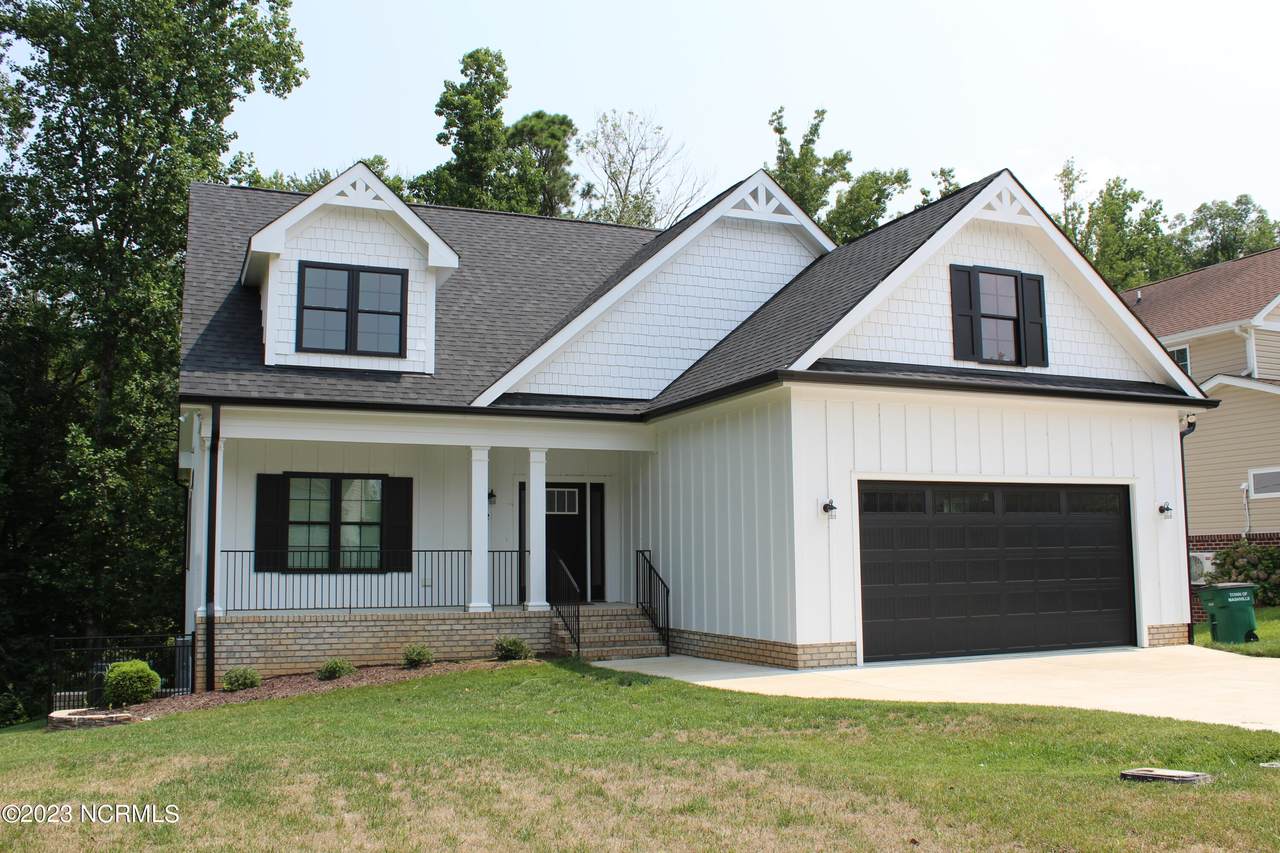 882 Live Oak Lane - Photo 1