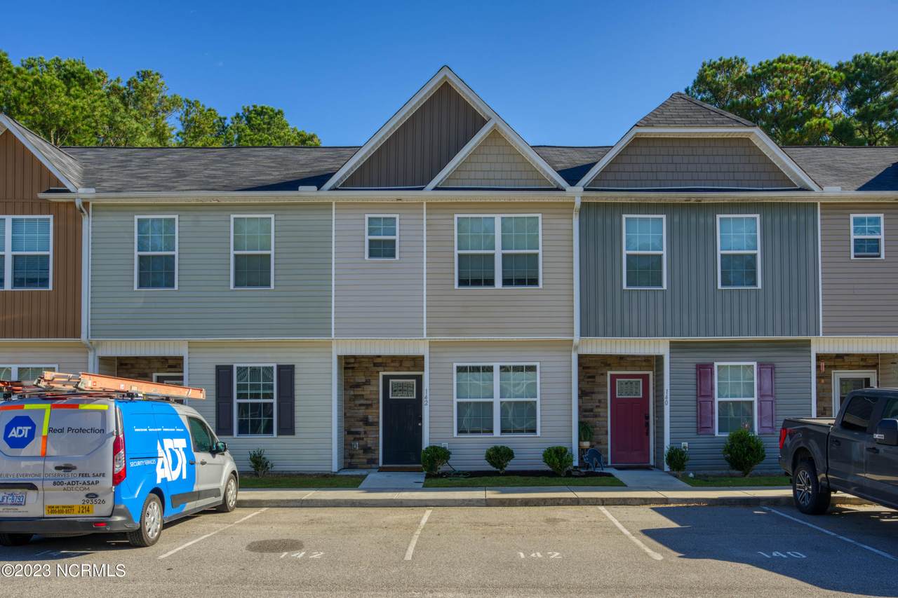 142 Beacon Woods Drive - Photo 1