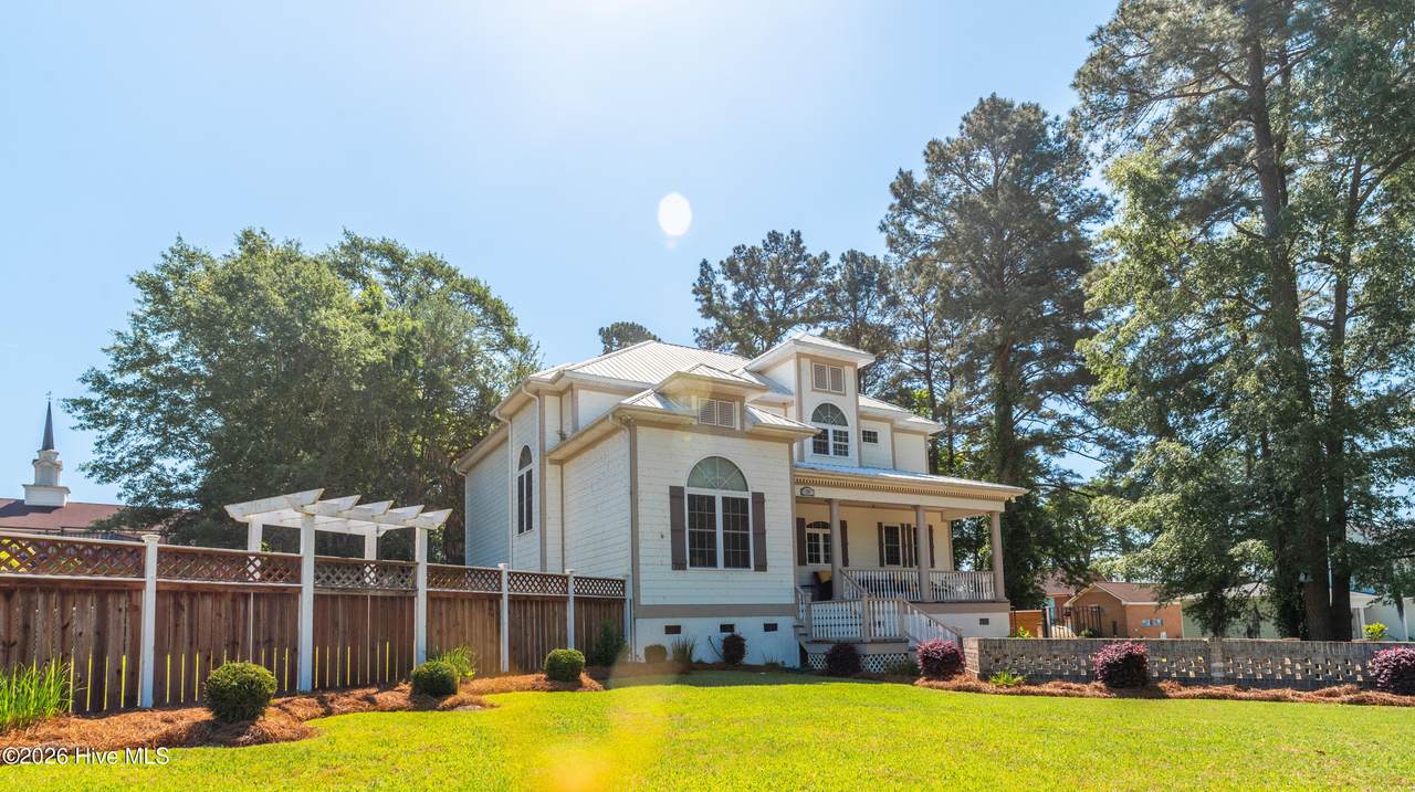 109 Weaver Drive - Photo 1