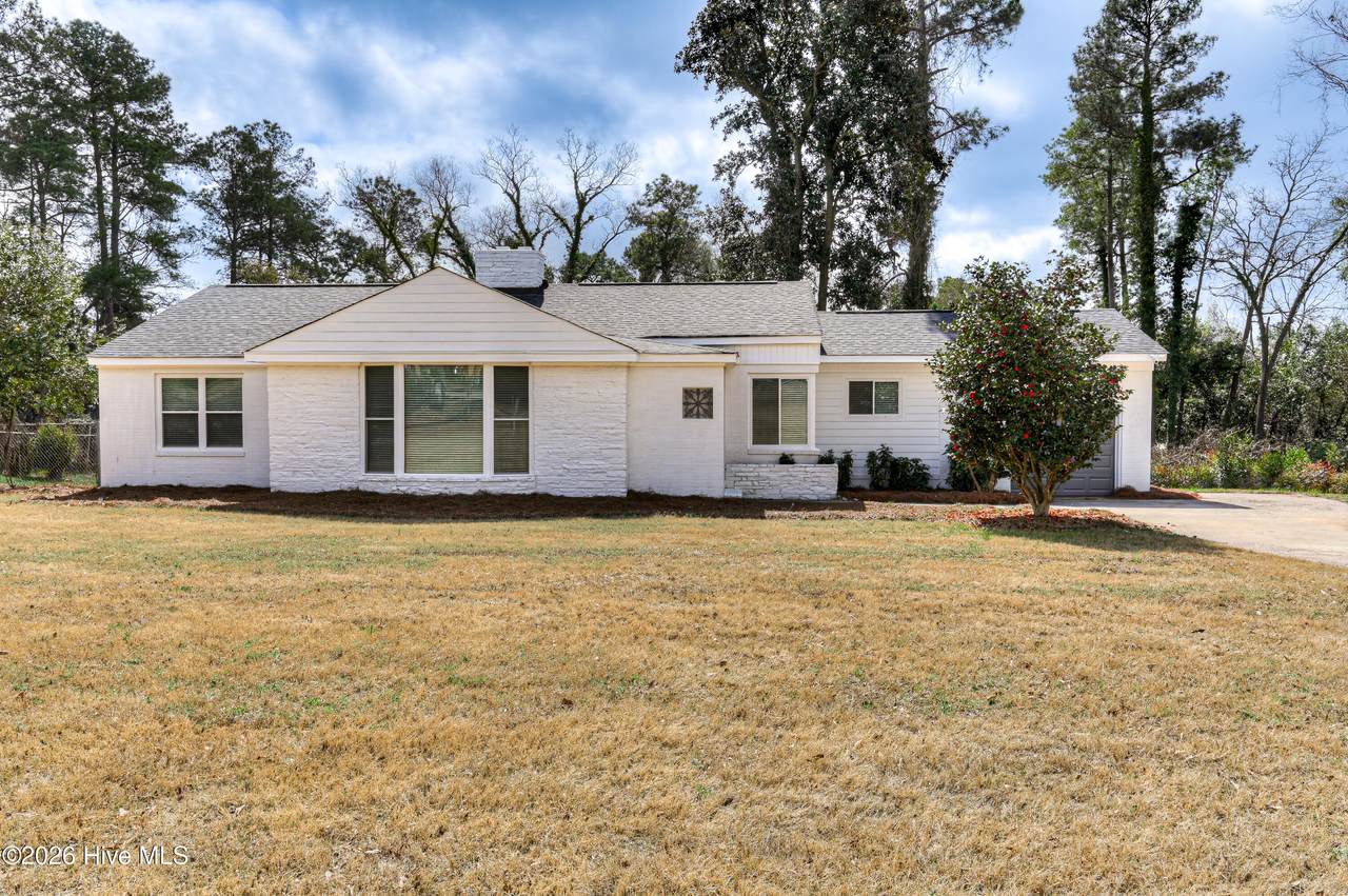 1813 Courtney Drive - Photo 1