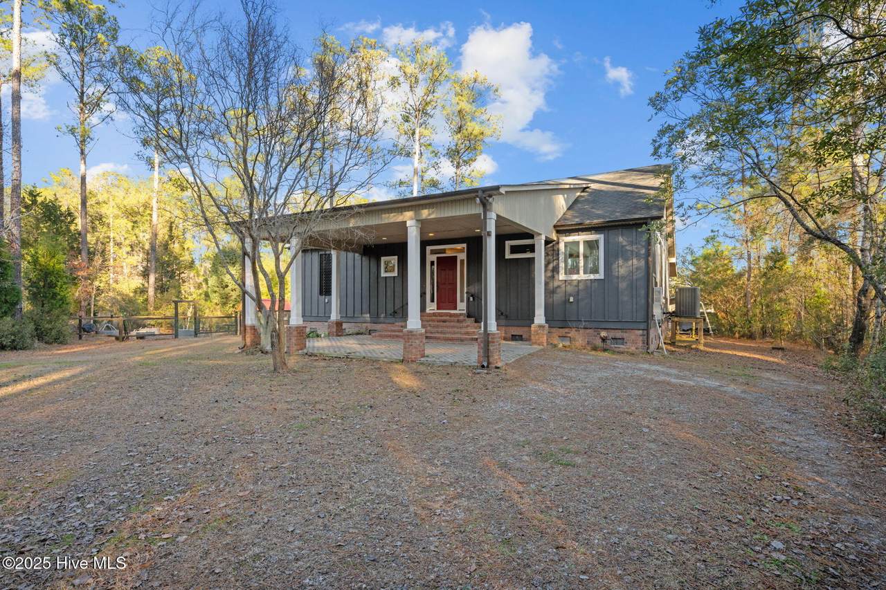 256 Spring Drive - Photo 1