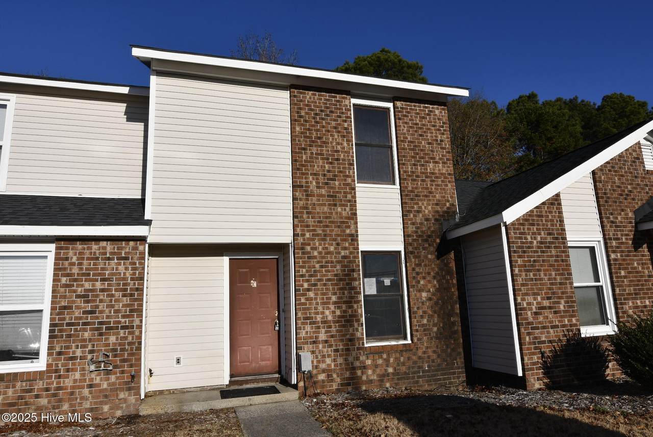 1120 B's Barbeque Road - Photo 1