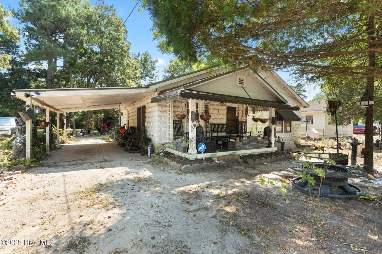 201 Lee's Mill Road - Photo 1