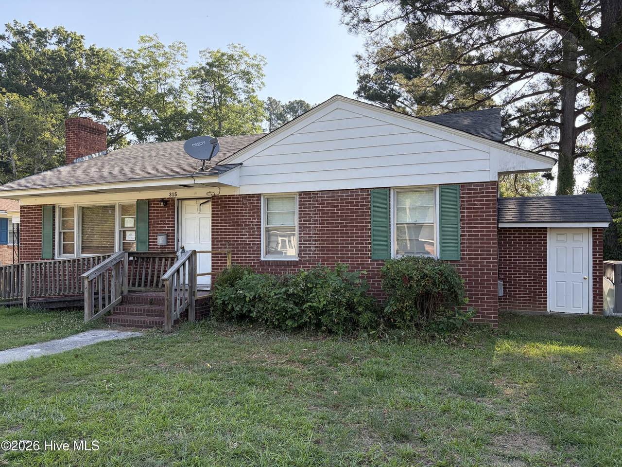 315 Roberts Street - Photo 1