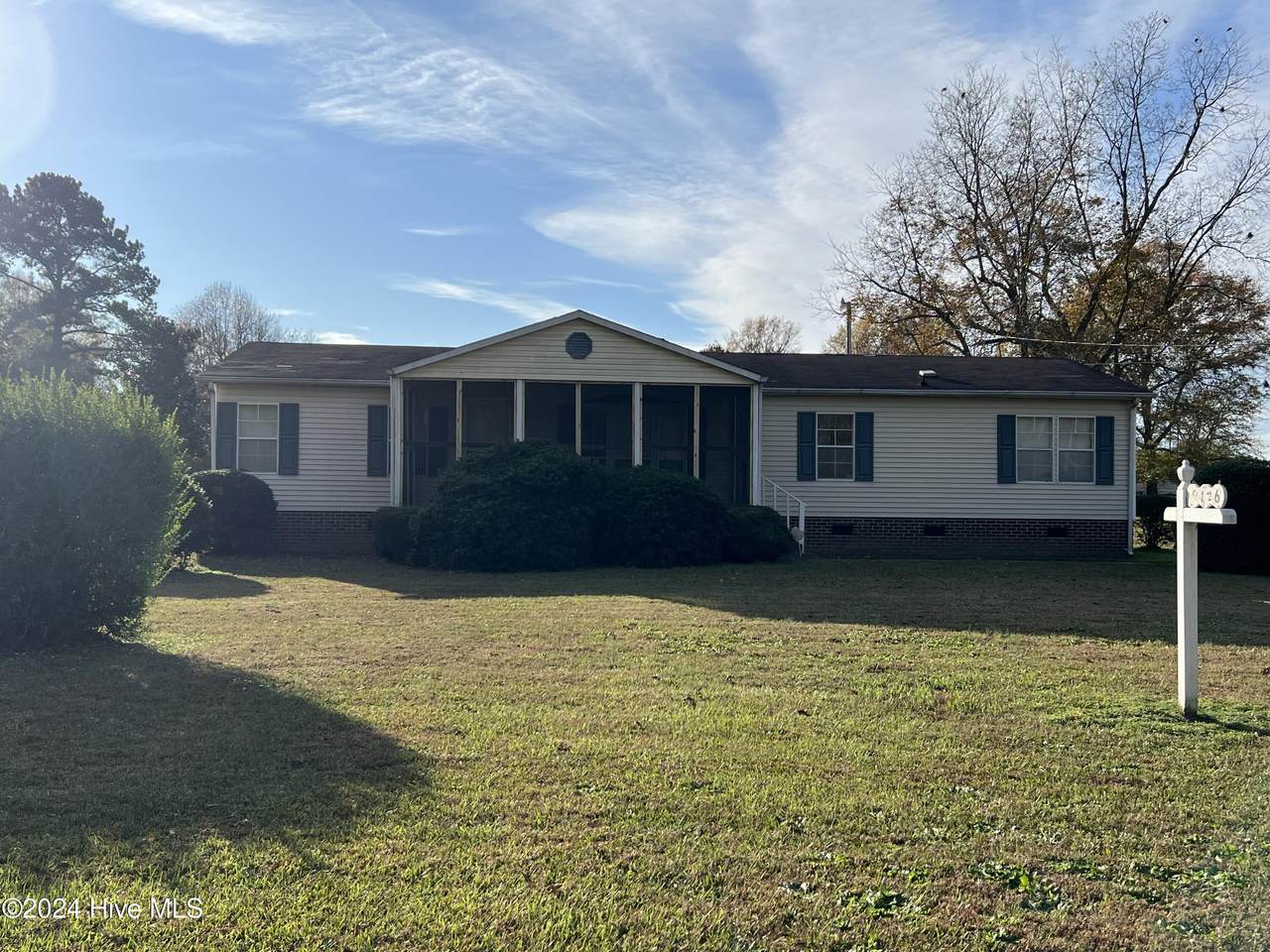 6426 Hwy 46 - Photo 1