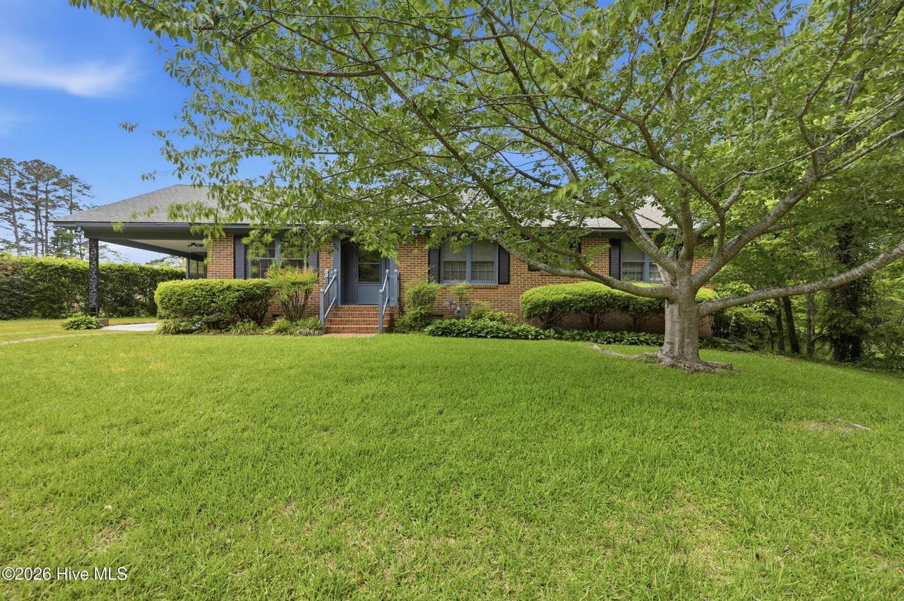 724 Whedbee Drive - Photo 1