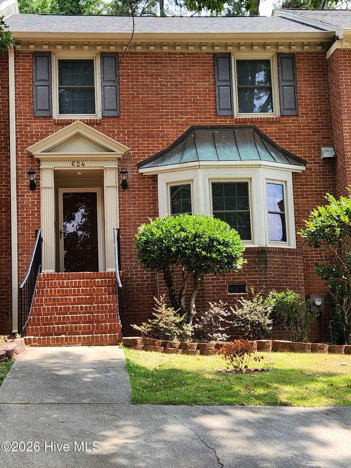 624 Crown Point Drive - Photo 1