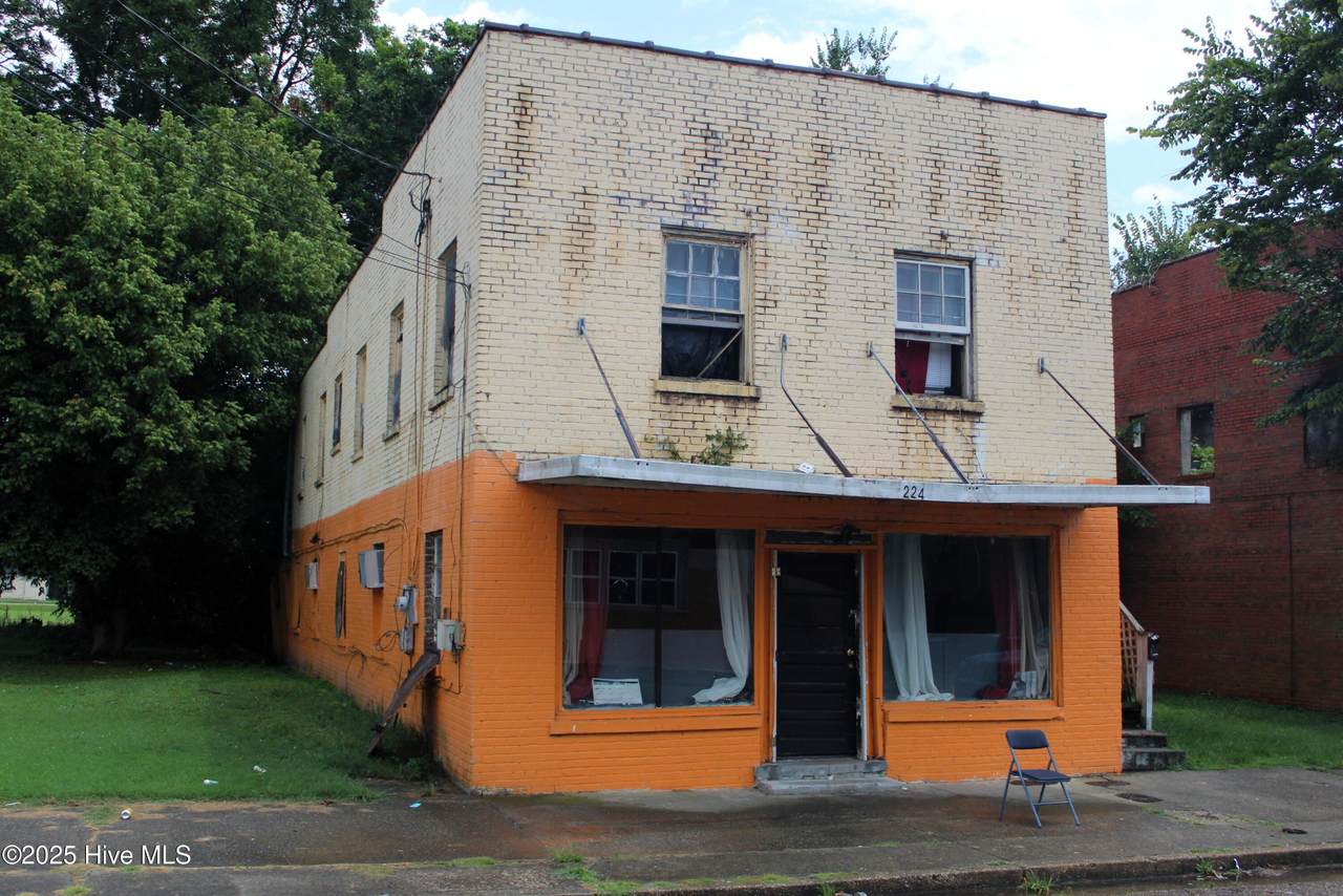 224 Maple Street - Photo 1