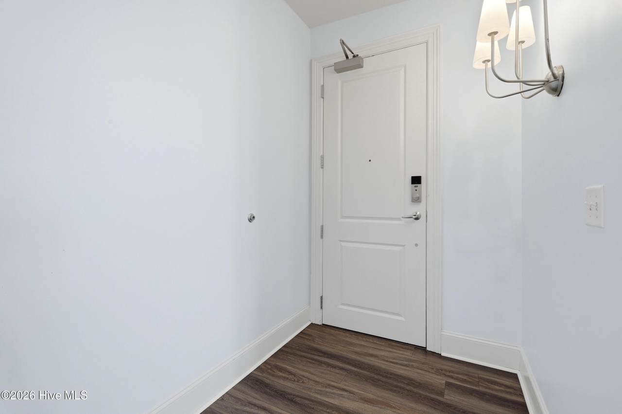 400 North Street - Photo 1