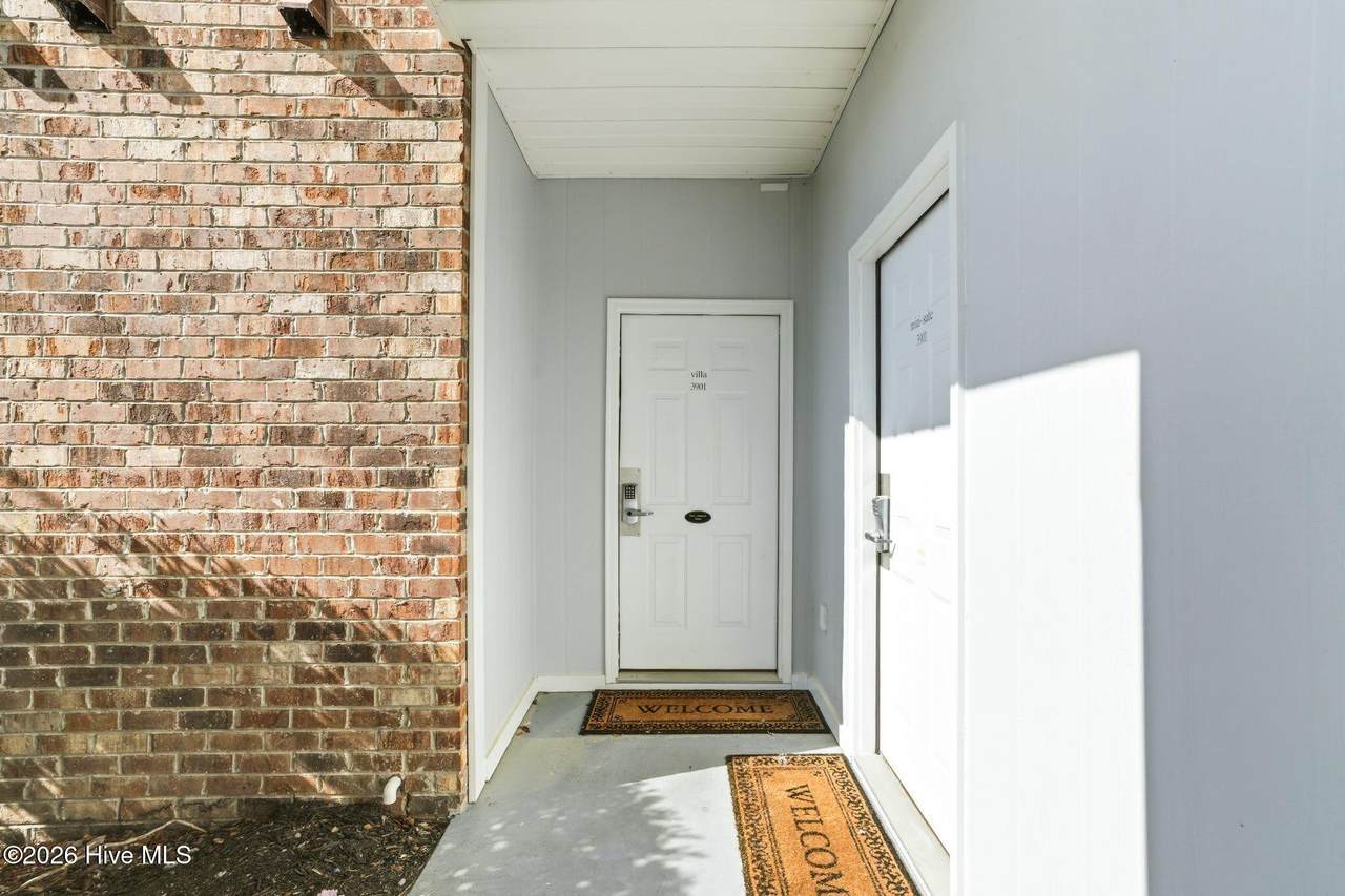 142 Avian Drive - Photo 1