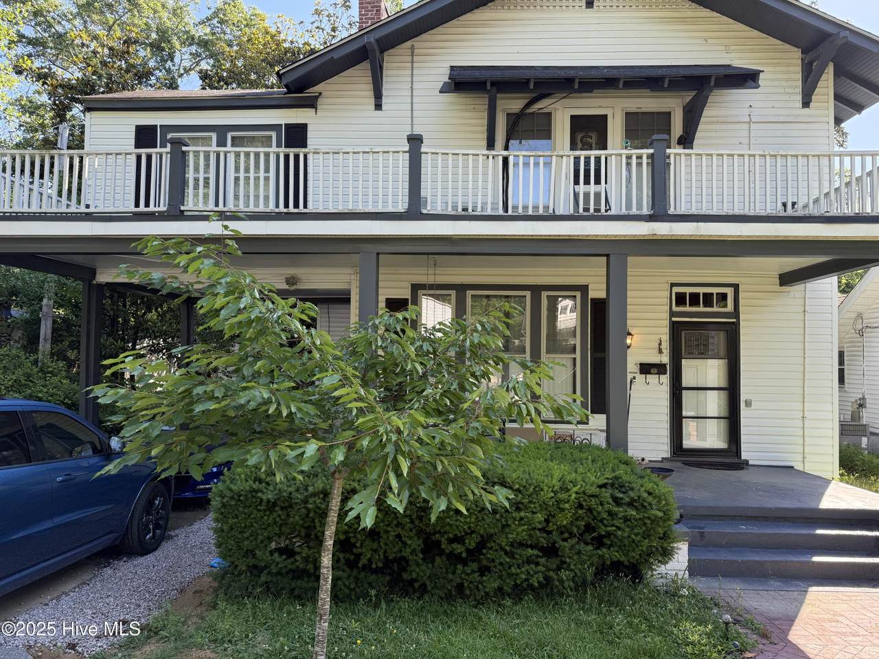 1406 Gold Street - Photo 1