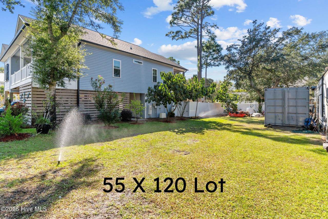 209 55th Street - Photo 1