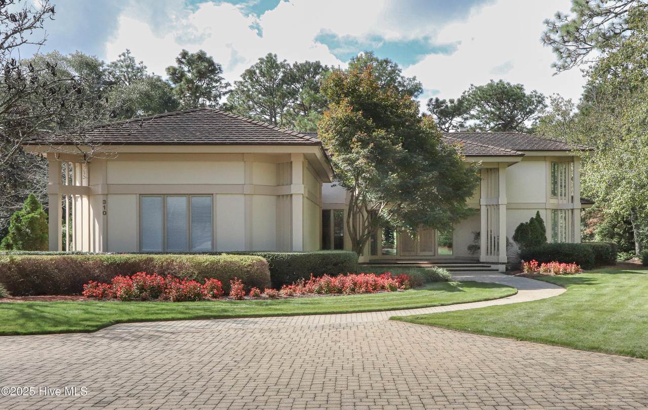 310 Inverrary Road - Photo 1