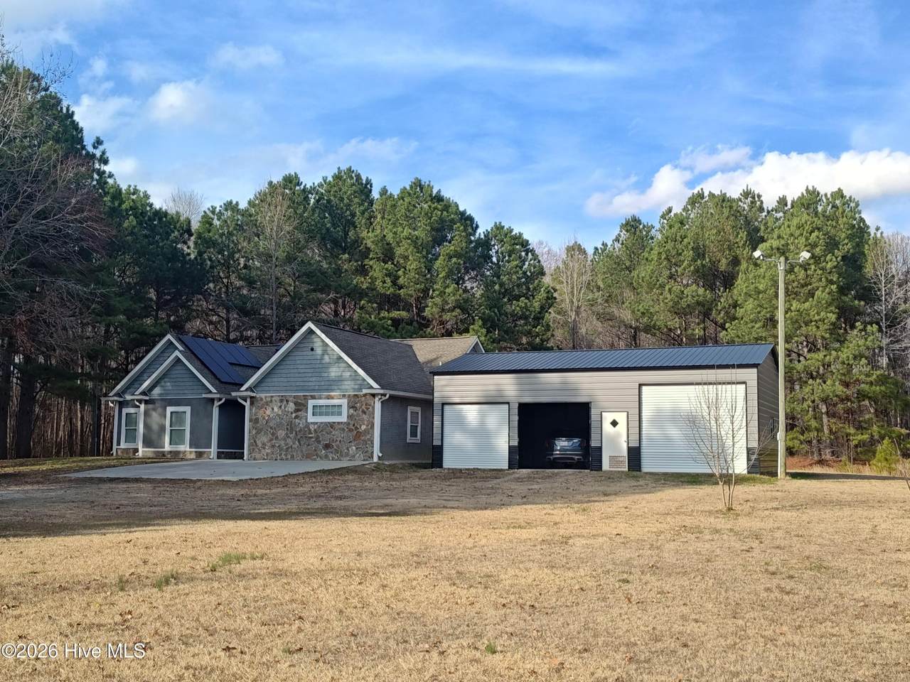 899 Kelly Drive - Photo 1