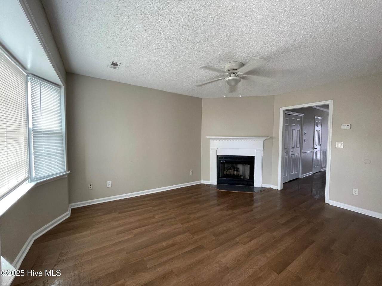 3826 Sterling Pointe - Photo 1