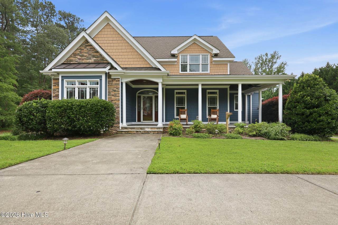 1530 Raven Wood Drive - Photo 1