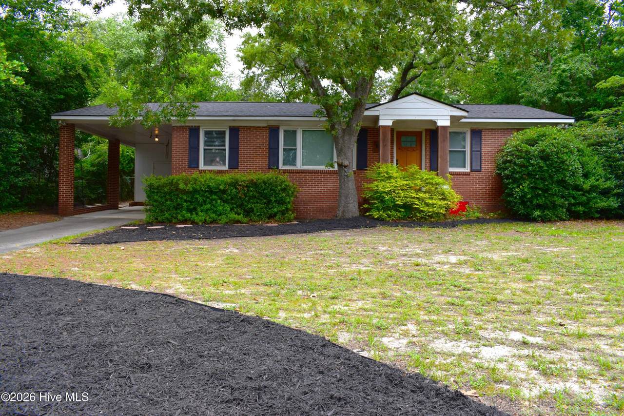 1623 Winter Street - Photo 1