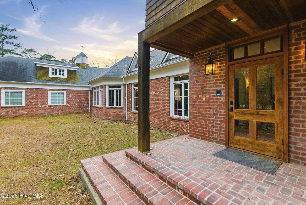 107 Linden Trail - Photo 1