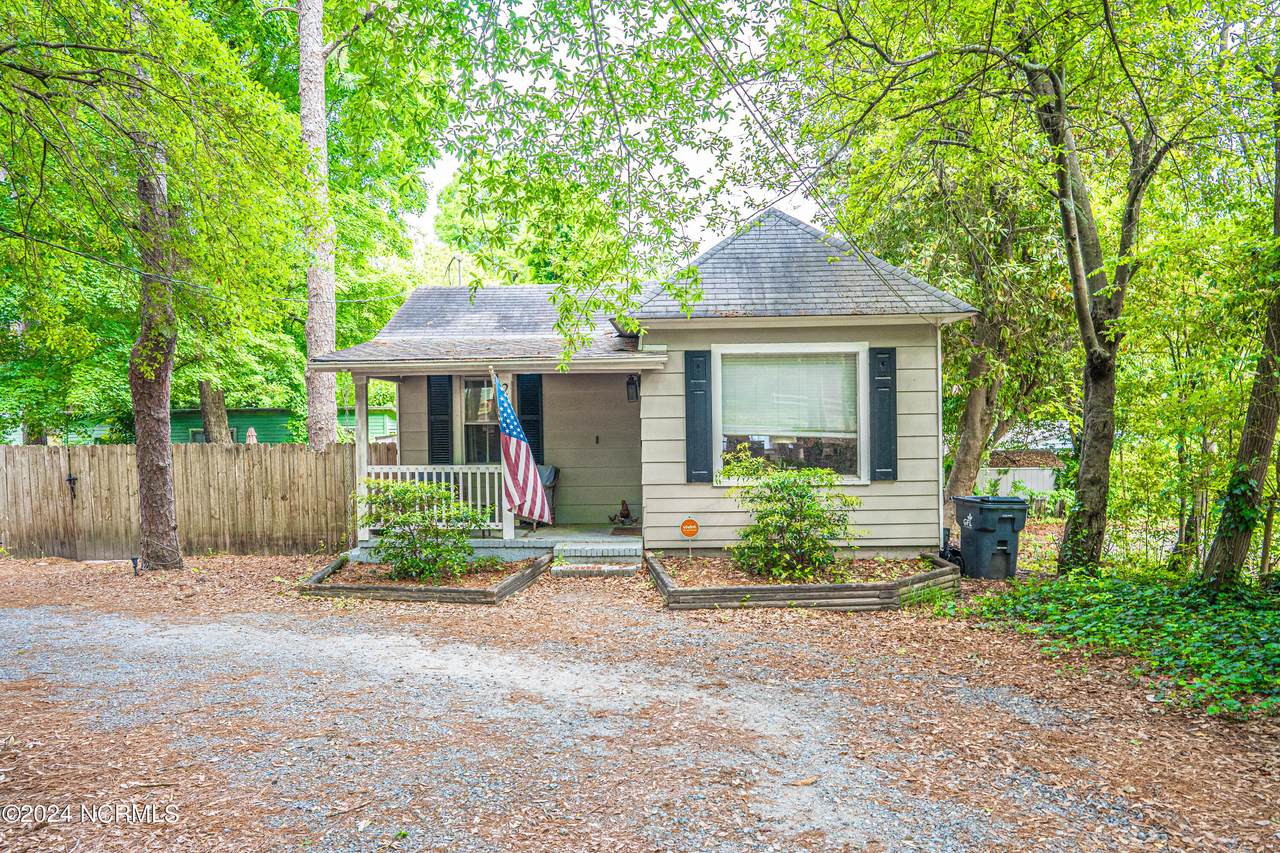 260 May Street - Photo 1
