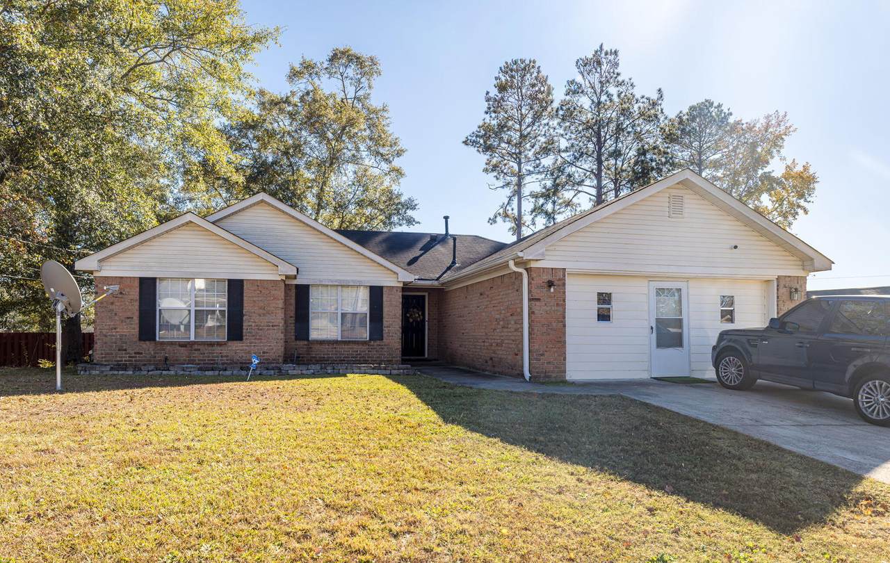 2112 Stoker Place - Photo 1