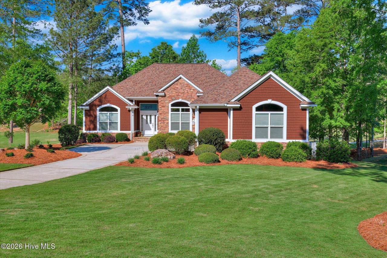 127 Laurens Drive - Photo 1