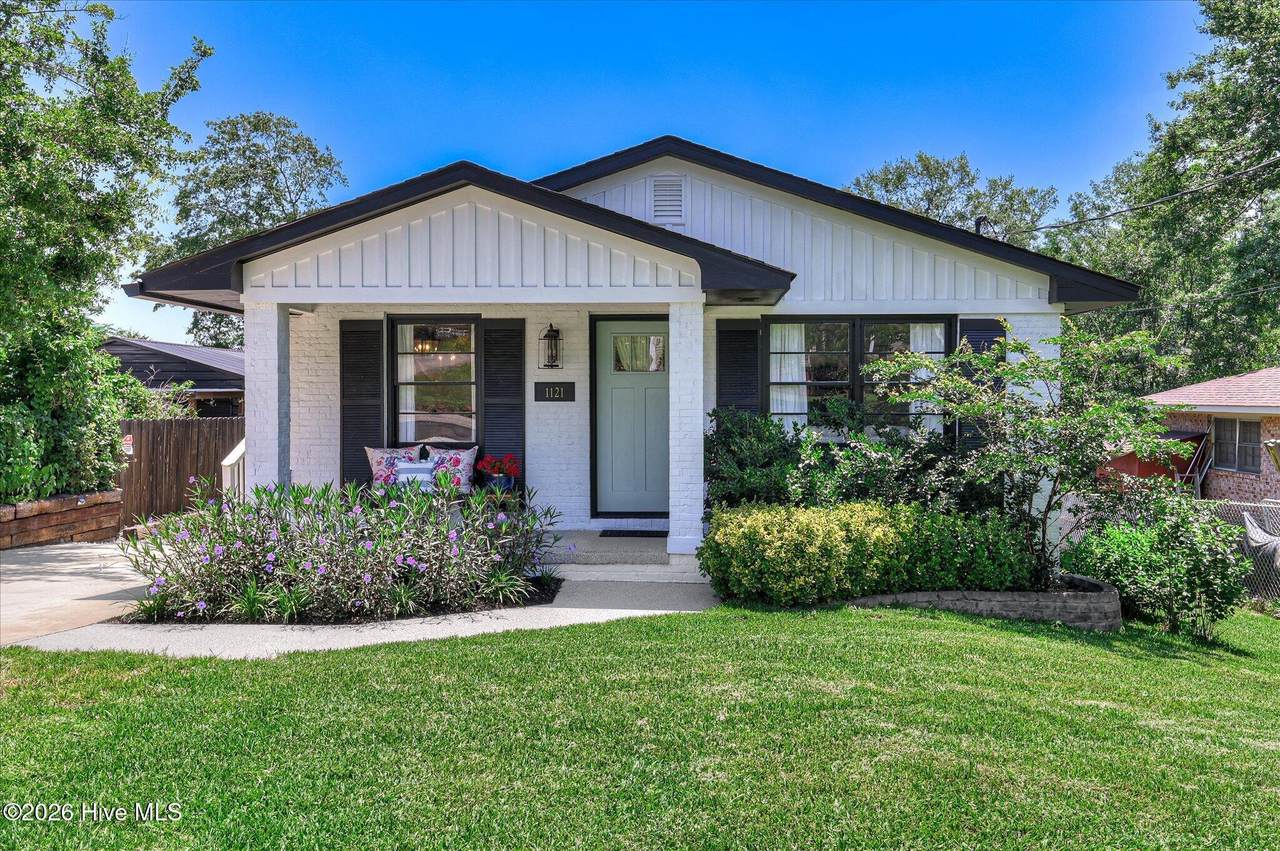 1121 Ridgecrest Avenue - Photo 1