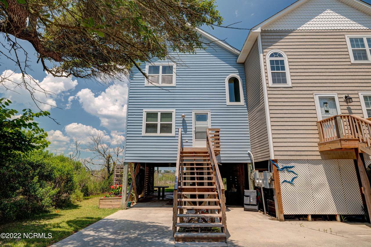 316 Bay Circle - Photo 1